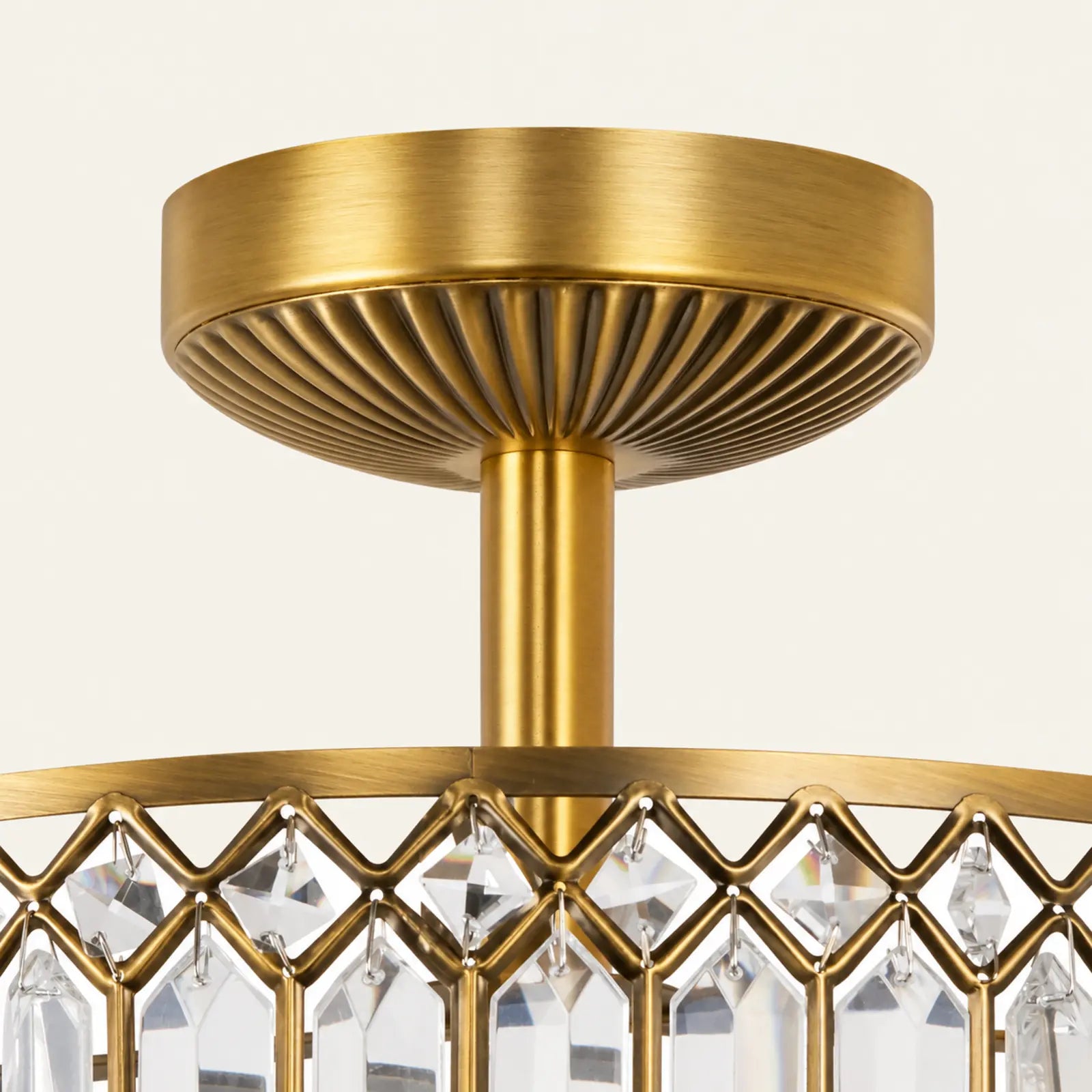 Ribbed gold canopy and short stem close-up